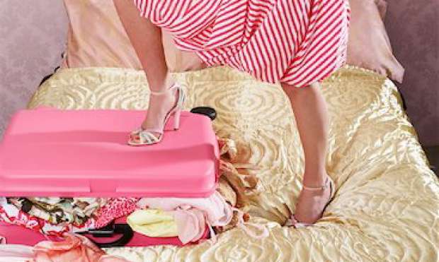 Read more about the article How to Travel Size your Wardrobe