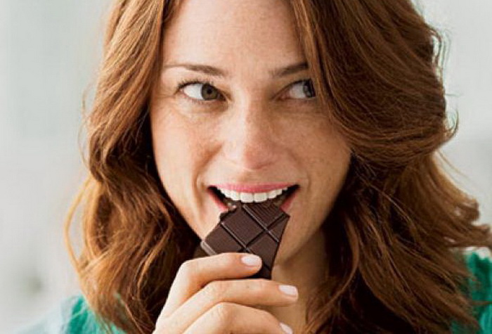 Read more about the article True Or False? Chocolate Melts The Heart and Sheds the Pounds