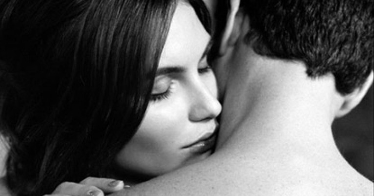 Woman.Smelling.Man_