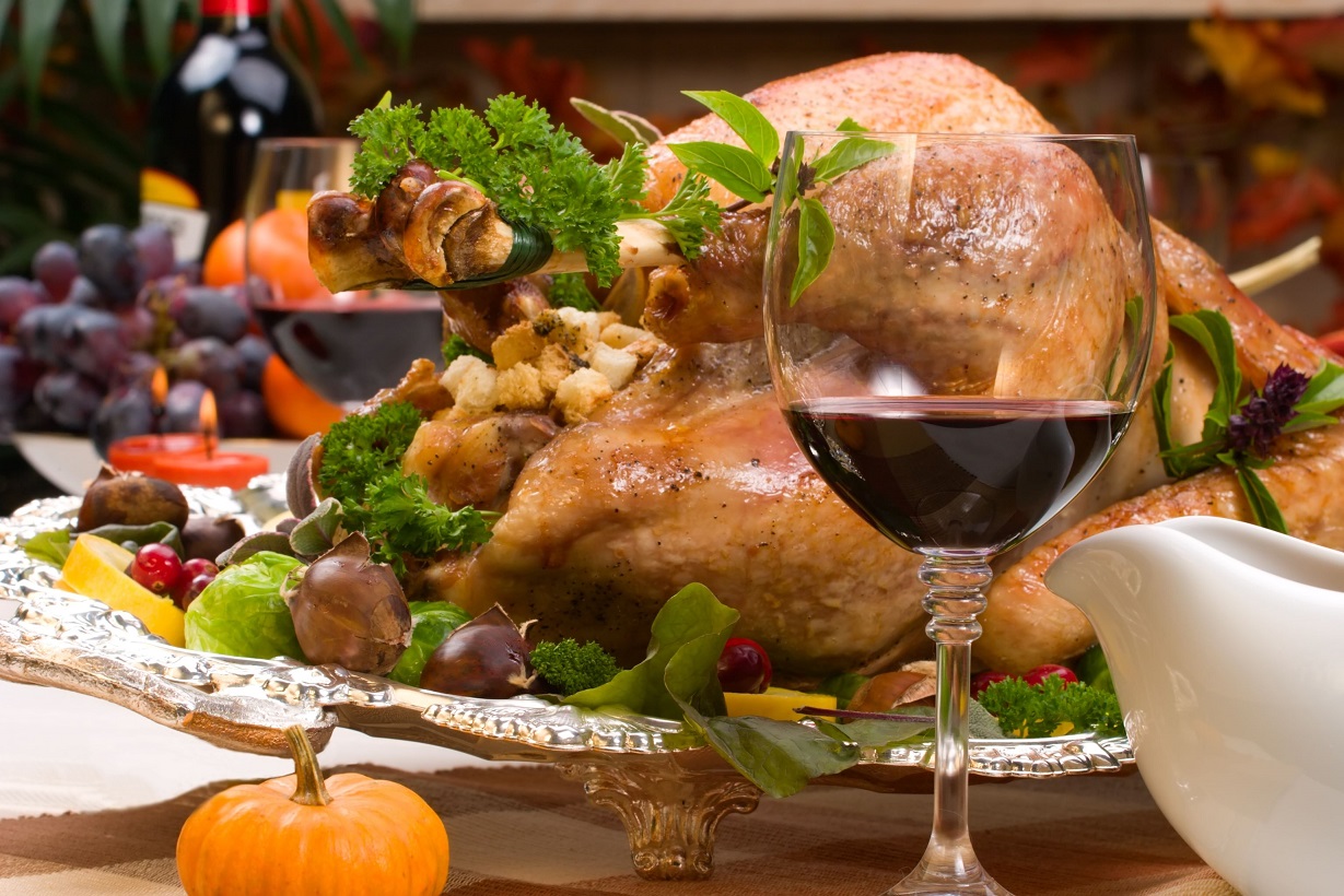 Read more about the article The Perfect Wine to Bring to a Holiday Gathering: It's All About the Food