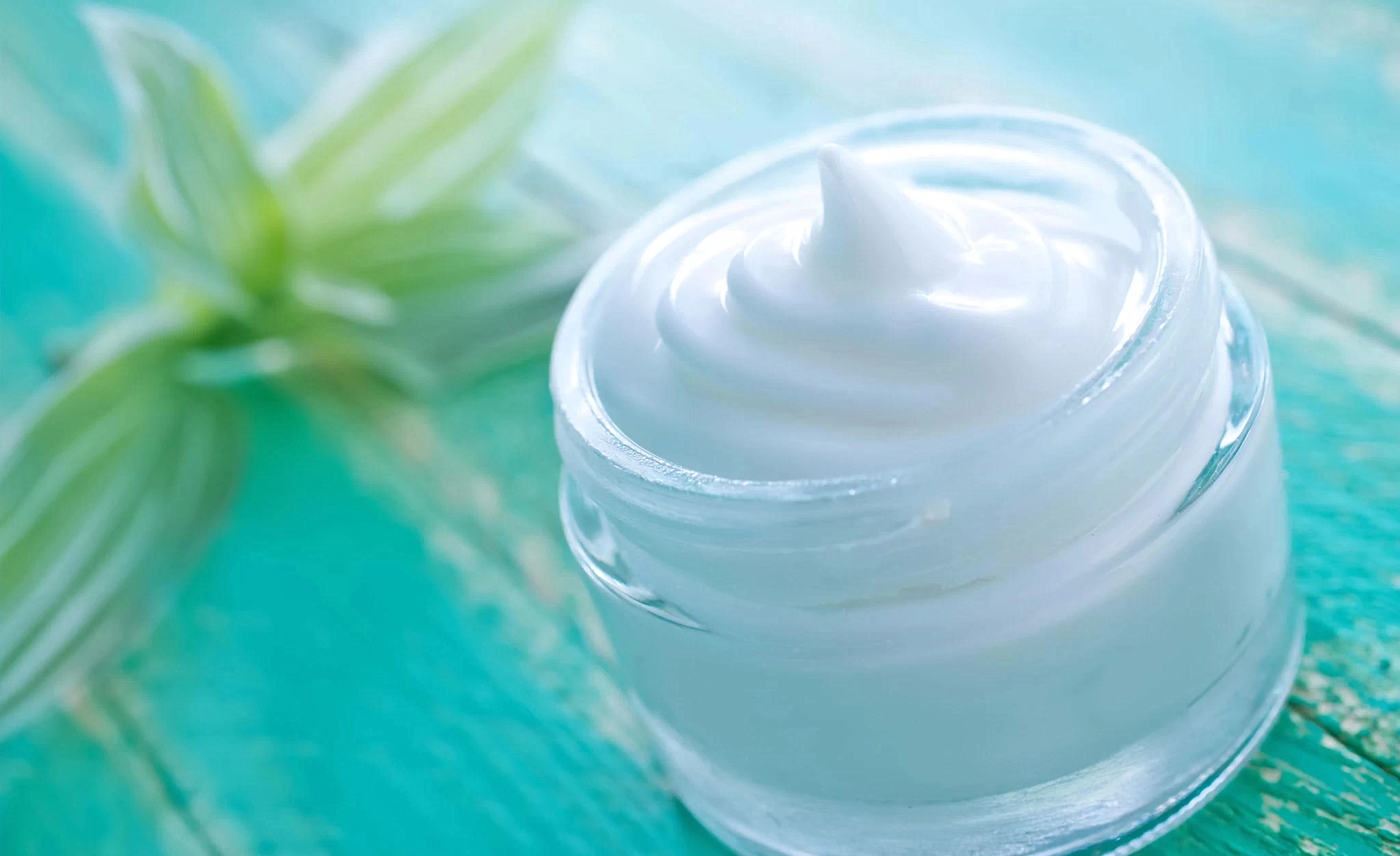Read more about the article Are "Miracle" Skin Creams Really A Miracle?